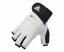 Перчатки Для Тхэквондо Adidas Wt Fighter Gloves adiTFG01